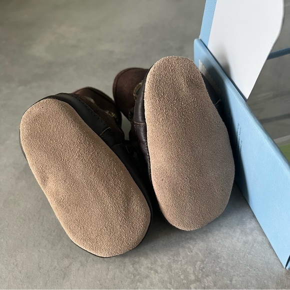 🆕 Robeez Cozy Ankle Bootie Suede Leather Soft Soles Crib Shoe 0-6 mo / Us 1-2 - Picture 7 of 11